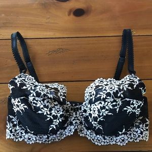 Wacoal Underwire Bra 32D